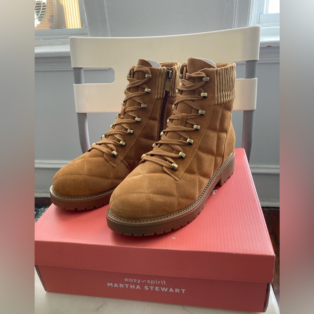 Easy Spirit quilted suede boots, sz 8.5